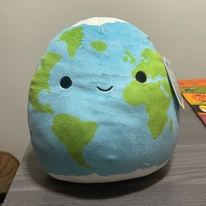Earth Squishmallow